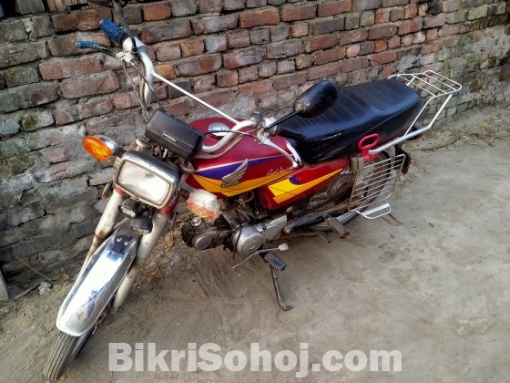 Honda cd Pakistani 80